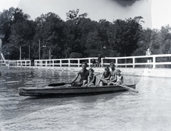 Magyarország, Tatabánya, Szabó Ignác utca, a Bányász fürdő (más néven "Cseri strand", később Gyémántfürdő)., 1932, Wittner Lucia, csónakázás, Fortepan #190135