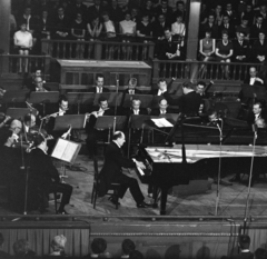 Magyarország, Budapest VI., Zeneakadémia, Nagyterem. Nikita Magaloff svájci zongoraművész fellépése a Magyar Rádió és Televízió Szimfonikus Zenekara kíséretében 1967 április 20-án., 1967, Szalay Zoltán, Budapest, Fortepan #190461