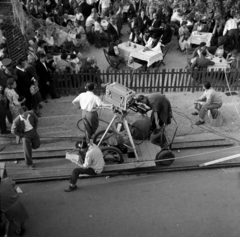 Magyarország, Budapest X., Albertirsai úti vásár területe, Országos Mezőgazdasági Kiállítás és Vásár. MTV közvetítés., 1959, Szalay Zoltán, filmkamera, tévékamera, Budapest, fahrt-sín, Fortepan #190616