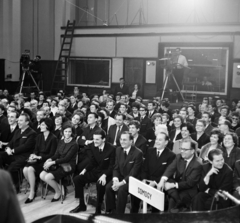 Hungary, Budapest VIII., a Magyar Rádió 6-os stúdiója, megyék közötti kulturális vetélkedő döntőjének közönsége., 1966, Szalay Zoltán, Budapest, Fortepan #190653