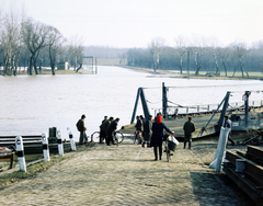 Magyarország, Szeged, a tápéi komp., 1981, Szalay Zoltán, színes, kerékpár, Fortepan #190987