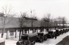 Magyarország, Budapest XVI., Mátyásföld, Újszász utca 41-43. (Keresztúri út 1-3.), Magyar Királyi Honvéd gépkocsiszertár., 1935, Fabriczius/Bodnár, libasor, teherautó, Budapest, Fortepan #191202