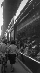 Magyarország, Budapest V., Váci utca 8., háttérben a Kristóf tér sarok., 1959, Kotnyek Antal, Budapest, Fortepan #19132