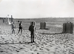 Észtország, Tallinn, Pirita településrész, strand., 1936, Kieselbach Gyula, szélfogó fülke, Fortepan #191624