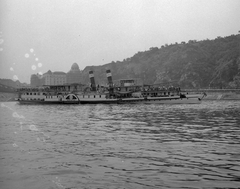 Magyarország, Budapest, Szent István gőzhajó a Dunán, háttérben a Gellért-hegy., 1957, Kotnyek Antal, hajó, gőzhajó, lapátkerekes hajó, Szent István/Zita királyné hajó, Fortepan #19167