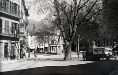 Spain, Sóller, Plaça de sa Constitució, jobbra a Sant Bartomeu-templom., 1933, Kieselbach Gyula, street view, commercial vehicle, hairdresser, Fortepan #191762