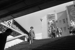 Magyarország, Budapest VIII., Kálvin tér, a Baross utca - Üllői út közötti tűzfal az aluljáróból nézve., 1977, Kriss Géza, Budapest, Fortepan #192379