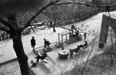 Magyarország, Gellérthegy, Budapest XI., csúszdás játszótér a Minerva utca közelében., 1981, Kriss Géza, Budapest, Fortepan #192555