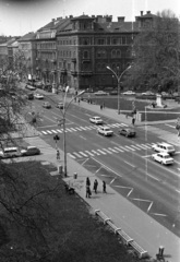 Magyarország, Budapest VI., Andrássy út (Népköztársaság útja) a Kodály köröndnél az Oktogon (November 7. tér) felé nézve., 1983, Kriss Géza, Budapest, Fortepan #192667