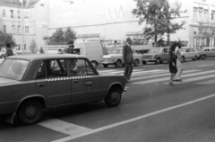 Magyarország, Budapest V., a Bajcsy-Zsilinszky út a József Attila utca - Andrássy út (Népköztársaság útja) találkozásánál., 1983, Kriss Géza, Budapest, Fortepan #192737