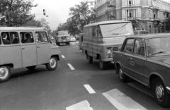 Magyarország, Budapest V.,Budapest VI., Bajcsy-Zsilinszky út, jobbra az Andrássy út (Népköztársaság útja)., 1983, Kriss Géza, Budapest, Fortepan #192739