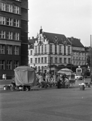 Lengyelország, Wroclaw, Plac Solny a Rynek Ratusz felé nézve., 1975, Kriss Géza, Fortepan #193262