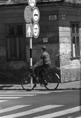 Magyarország, Győr, Teleki László (Gorkij) utca - Bajcsy-Zsilinszky utca sarok., 1971, Kriss Géza, Fortepan #193271