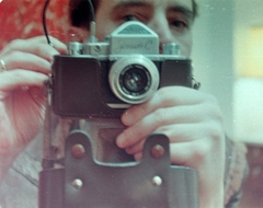 Zenit-C fényképezőgép., 1963, Wein Sarolta, colorful, camera, photography, self-portrait, KMZ-brand, Fortepan #19339