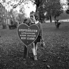 1957, Gábor Viktor, photo aspect ratio: square, girl, humour, board, Fortepan #193677