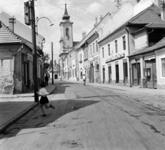 Magyarország, Szentendre, Dumtsa Jenő utca a Fő (Marx) tér felé nézve, balra a Péter Pál utca, szemben a Blagovesztenszka görögkeleti templom., 1966, Gábor Viktor, Fortepan #193768