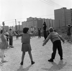 Slovakia, Košice, Katkin park, szemben az ulica Pokroku épületei., 1965, Gábor Viktor, Fortepan #193898