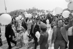 Magyarország, Budapest XIV., Ötvenhatosok tere (Felvonulási tér), május 1-i felvonulás., 1975, Gábor Viktor, Budapest, Fortepan #194177