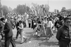 Magyarország, Budapest XIV., Ötvenhatosok tere (Felvonulási tér), május 1-i felvonulás., 1975, Gábor Viktor, Budapest, Fortepan #194183