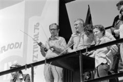 Hungary, Miskolc, DVTK-stadion, IX. Borsodi politikai dalfesztivál. Balról a második Jancsó Miklós filmrendező., 1976, Gábor Viktor, Fortepan #194371