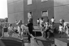 Magyarország, Budapest XI., Allende park, a 25. Színház Tanyaszínháza, Moliére színmüvéből készült, Duda Gyuri elindul című, 1977. augusztus 17-én tartott előadásának színpada., 1977, Gábor Viktor, Budapest, Fortepan #194408