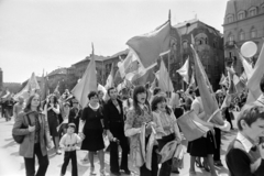 Magyarország, Budapest XIV.,Budapest VII., Ötvenhatosok tere (Felvonulási tér), május 1-i felvonulás. Háttérben a Dózsa György út épületei., 1978, Gábor Viktor, Budapest, Fortepan #194482