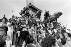 Magyarország, Budapest XIV., Hősök tere, az erdélyi falurombolás elleni tüntetés 1988. június 27-én., 1988, Gábor Viktor, tüntetés, Budapest, rendszerváltás, Fortepan #194583