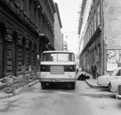 Magyarország, Budapest VII., Rumbach Sebestyén utca a Király (Majakovszkij) utca felé nézve., 1974, Bojár Sándor, rendszám, Budapest, Skoda Liaz-márka, Fortepan #194858