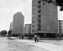 Magyarország, Kaposvár, a Honvéd utca a 48-as Ifjúság útja felől nézve., 1974, Bojár Sándor, Fortepan #194974