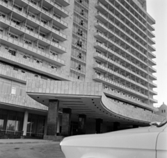 Azerbajdzsán, Baku, Hotel Azerbajdzsán (később Hilton Baku)., 1975, Bojár Sándor, Szovjetunió, Fortepan #195047