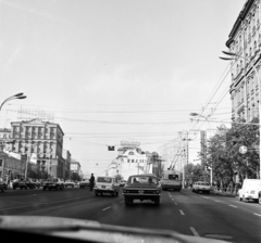 Oroszország, Moszkva, Tverszkaja (Gorkij) utca a Puskin tér és a Mamonovszkij pereulok felé nézve., 1974, Bojár Sándor, Szovjetunió, trolibusz, felsővezeték, Fortepan #195056