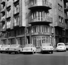 Magyarország, Budapest VII., Madách Imre út - Rumbach Sebestyén utca sarok., 1973, Bojár Sándor, rendszám, Budapest, Volkswagen Bogár, Wartburg 353, VAZ 2101, Trabant 601, Polski Fiat 125p, Fortepan #195108