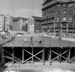 Magyarország, Budapest VIII.,Budapest IX., Kálvin tér, az aluljáró építkezése., 1975, Bojár Sándor, Budapest, Fortepan #195362