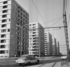 Magyarország, Budapest XXII., Budafok, Leányka utca a Savoyai Jenő (Budafoki) tér felől nézve., 1974, Bojár Sándor, lakótelep, Lada-márka, Wartburg 311/312, Budapest, Fortepan #195427