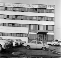 Hungary, Budapest X., Gránátos utca 1-3., a MÉH Budapesti Melléktermék és Hulladékgyűjtő Vállalat irodaépülete., 1971, Bojár Sándor, Budapest, Fortepan #195432