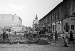 Hungary, Debrecen, Szent Anna utca (Béke útja) a Piac utca (Vörös Hadsereg útja) felől a Szent Anna-székesegyház felé nézve., 1948, Bojár Sándor, street view, label, chariot, horse, Fortepan #195674