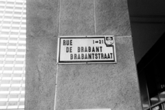 Belgium, Brüsszel, Place Charles Rogier - Rue de Brabant sarok, előtérben a Tour Martini (később Tour Rogier) árkádja, balra a háttérben a Manhattan Center., 1972, Bojár Sándor, Fortepan #195863