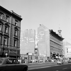 Magyarország, Budapest VII., középen a Rákóczi út 66. számú beépítetlen telek., 1974, Zofia Rydet, tűzfal, torony, Budapest, neon felirat, papírkereskedés, Fortepan #196258