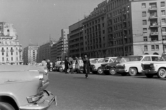 Románia, Bukarest, a Bulevardul General Gheorghe Magheru a Hotel Lido felől a Strada George Enescu felé nézve., 1966, Szűcs Lóránd, Fortepan #196452