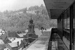 Romania,Transylvania, Brașov, kilátás a Hotel Carpati (eredetileg és ma Aro Palace) új szárnyának legfelső emeletéről a Kolostor utca (Strada Mureșenilor) és a Szent Péter és Pál-templom (belvárosi katolikus templom) felé., 1969, Szűcs Lóránd, Fortepan #196453