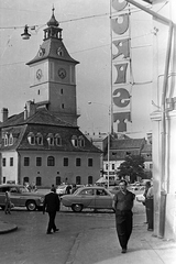 Romania,Transylvania, Brașov, Fő tér (ekkor Piața 23 August, ma Tanács tér, Piața Sfatului), szemben a Tanácsháza (egykor Városháza, ma múzeum)., 1969, Szűcs Lóránd, Fortepan #196482