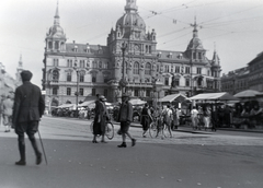 Ausztria, Graz, Hauptplatz, Városháza (Rathaus der Stadt Graz)., 1937, Martin Kornél, piac, középület, járókelő, Fortepan #196787