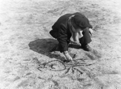 1957, Keveházi János, kid, drawing, pebbles, Fortepan #197468