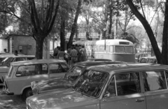 Magyarország,Balaton, Siófok, a Beszédes József sétány eleje és a Balaton között a Siótour Üdülőhelyi Klub., 1981, Szalay Zoltán, Fortepan #197896