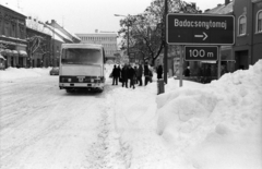 Hungary, Tapolca, Fő (Lenin) tér., 1987, Szalay Zoltán, bus, Ikarus-brand, number plate, Fortepan #197934