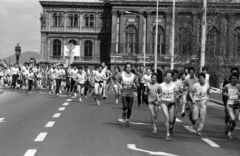 Hungary, Budapest V., Széchenyi István (Roosevelt) tér, háttérben a Magyar Tudományos Akadémia. A 2. budapesti Vivicittá városvédő futóverseny 1987. április 5-én., 1987, Szalay Zoltán, Budapest, Fortepan #198027