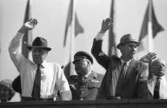 Hungary, Budapest XIV., Ötvenhatosok tere (Felvonulási tér), május 1-i felvonulás. A dísztribünön elől Kádár János az MSZMP KB első titkára és Lázár György miniszterelnök, közöttük Borbély Sándor a Munkásőrség parancsnoka., 1987, Szalay Zoltán, 1st of May parade, Budapest, Fortepan #198170