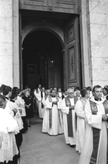 Magyarország, Esztergom, Lékai László esztergomi érsek, prímás, bíboros gyászszertartása a Bazilika előtt 1986. július 8-án., 1986, Szalay Zoltán, Fortepan #198180