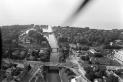 Hungary,Lake Balaton, Siófok, légifotó, középpontban a Fő utca a Sió-csatorna feletti hídnál, távolabb a kikötő., 1974, Szalay Zoltán, Fortepan #198285