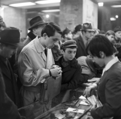 Magyarország, Budapest VI., Hobby bolt az Anker-házban., 1968, Szalay Zoltán, Budapest, Fortepan #198577